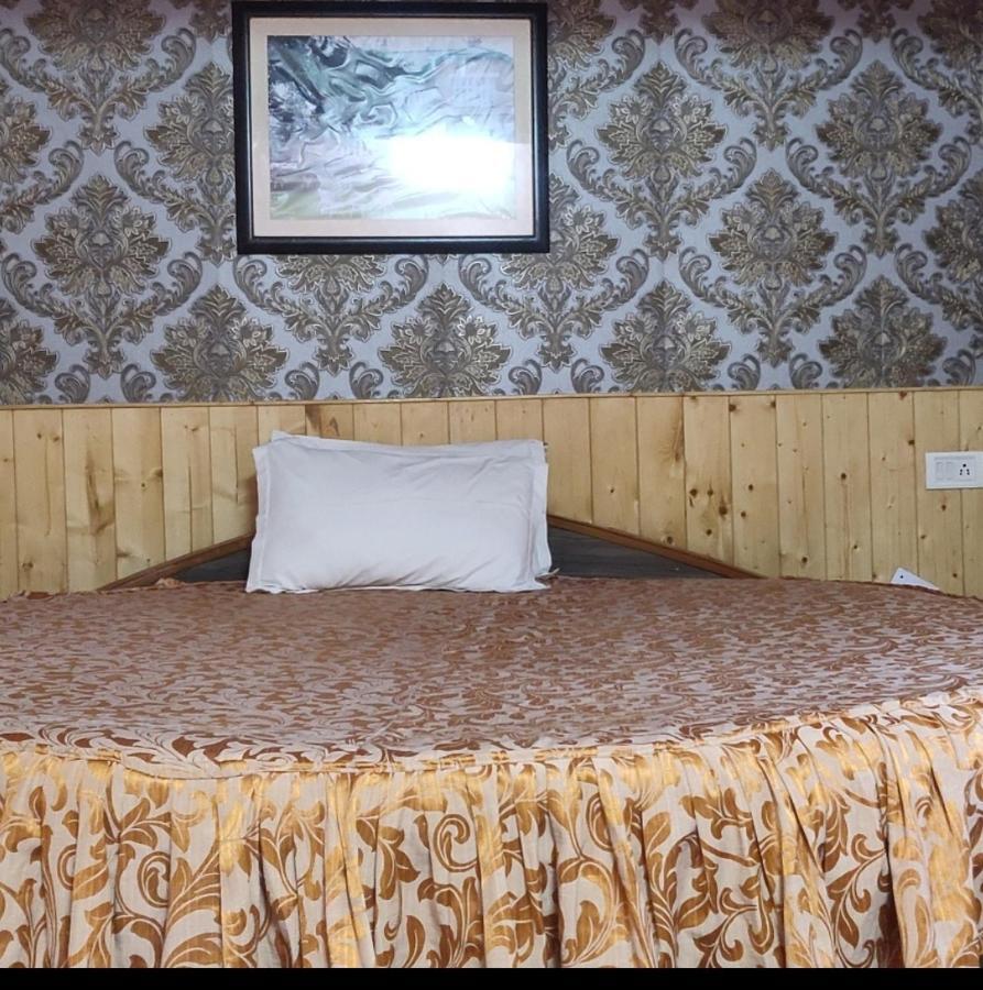 Hotel Meridian With Car Parking Shimla Exterior photo